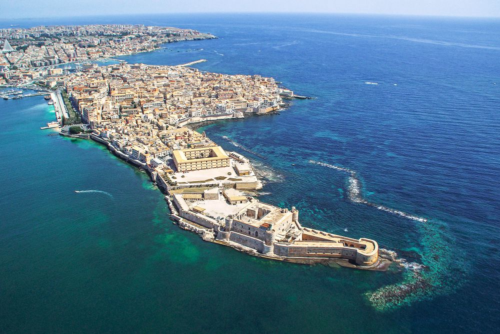 come_arrivare_e_come_muoversi_a_siracusa